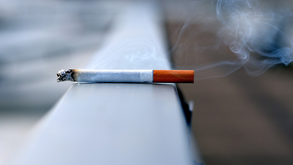 Afbeelding van rokende sigaret